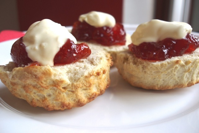 Lemonade scones recipe | Lemonade scones 3 ingredients | Easy lemonade scones