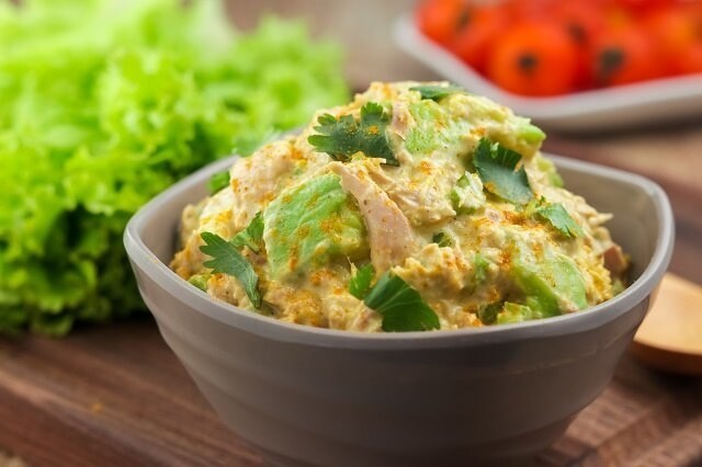 Tuna with Avocado Salad