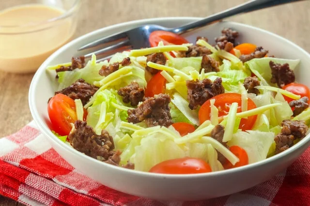 Cheeseburger Salad with cheeseburger salad dressing