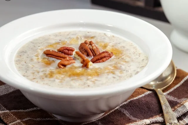 Breakfast Oatmeal. A Low Carb Oatmeal